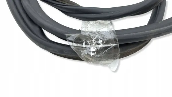 Joint de coffre OEM AMD233160 pour Seat Ateca 2020 image 7