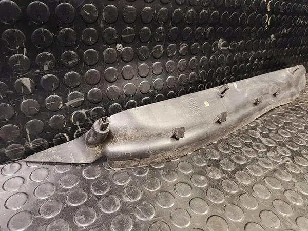 VW TOUAREG Fin de garde-boue 2011 7P6821112 image 2