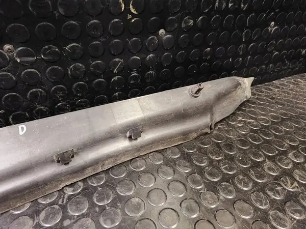 VW TOUAREG Fin de garde-boue 2011 7P6821112 image 5