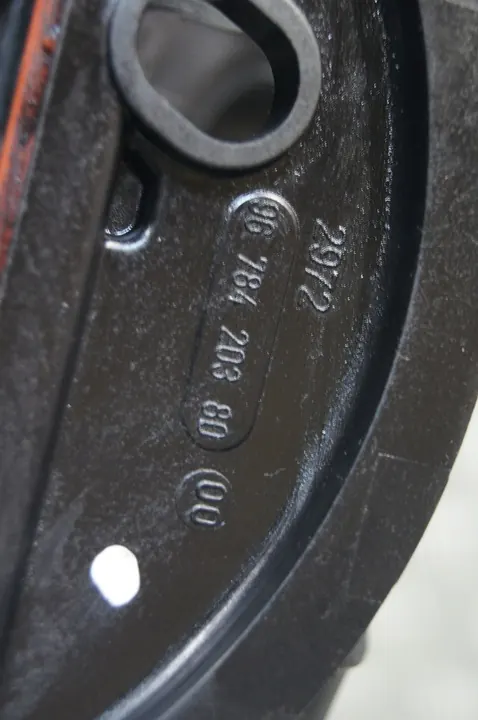 FORD MONDEO MK4 LIFT 2.2 TDCI Tampa de válvulas 9678420380 image 6