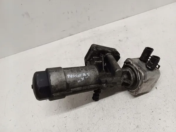 Oljefilterbas VW PASSAT B5 96-1.9TDI 038115389B image 4