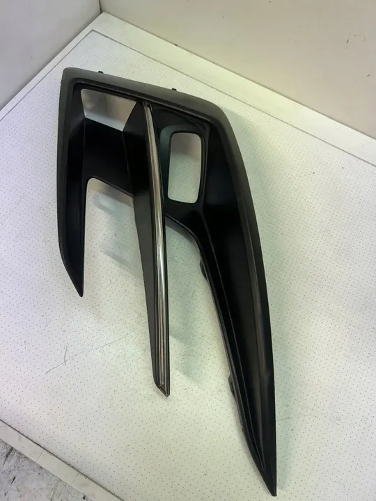 Griglia paraurti destro RENAULT MEGANE IV LIFT 261522200R image 2