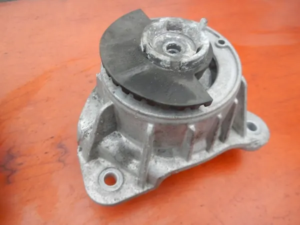 Engine Mount Left + Right VITO 447 2.2CDi 14- OEM image 4