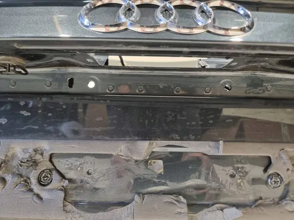 Audi A7 C8 Bagagelucka OEM FBW1095 - Begagnad image 10