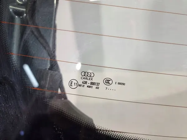 Audi A7 C8 Bagagelucka OEM FBW1095 - Begagnad image 6