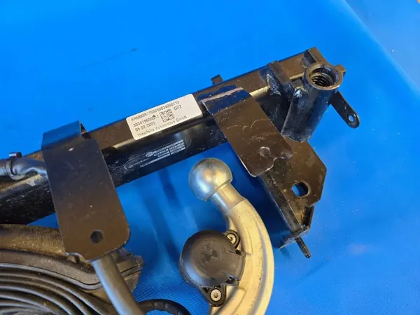 Peräkärkikoukku OEM QUA11390 BMW X4 G02:lle image 3
