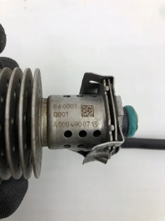 Injector AdBlue Mercedes OEM A0004900713 - Usado image 3