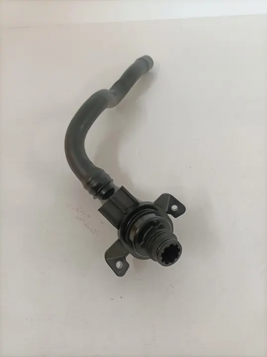 FUELLE ADBLUE MERCEDES VITO W447 image 3