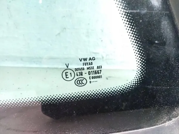 Vitre arrière gauche OEM 57A845297J Skoda Karoq image 3