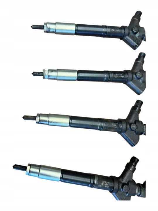 Inyector OEM 23670-26020 para Toyota D4D D-CAT image 4