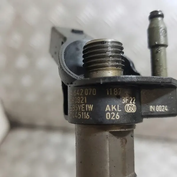 Conjunto de Injetores Mercedes E-Class W212 A6420701187 image 4