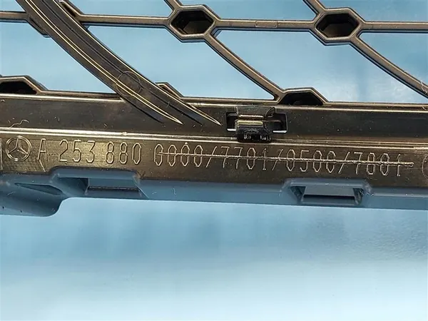 Mercedes GLC 253 W253 Grill A2538880100 DIAMOND 2015- image 7