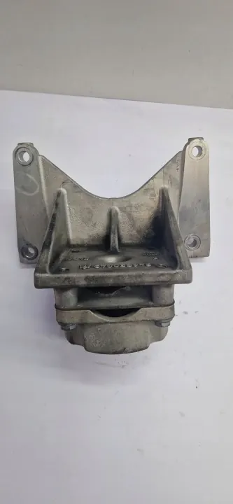 Versnellingsbaksteun Maserati Ghibli OEM 670038976 image 2