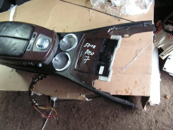 BMW 7 E65 Keskikonsoli Paneeli OEM Osa image 3