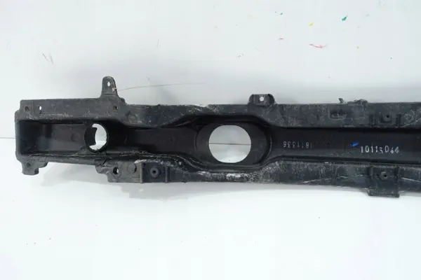 Takapuskurin palkki OEM 86631-2Y000 Hyundai IX35 image 8