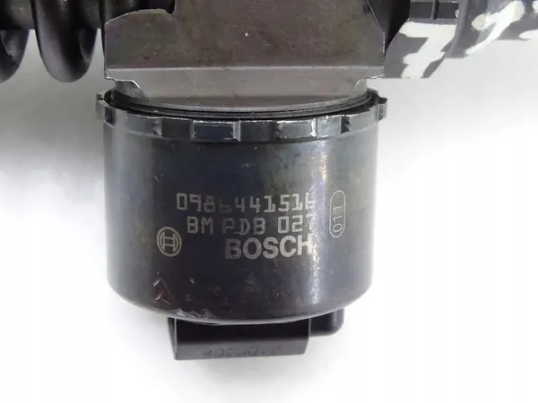 Injetores de combustível 2.0 TDI 140CV Bosch 03G130073G image 3