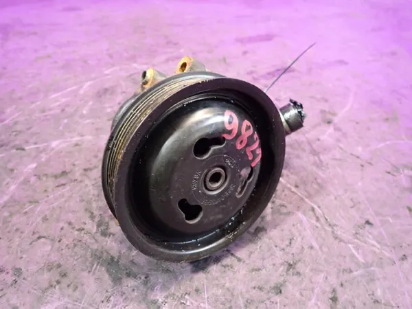 Pompe de direction OEM 4AD2703 Ford - Occasion image 2