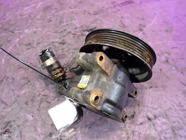 Pompe de direction OEM 4AD2703 Ford - Occasion image 3
