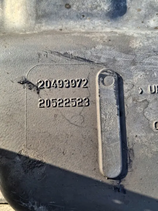 Cárter de aceite usado para Volvo FH FM 4 D13K image 3