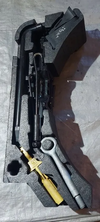 Jaguar XE X760 Korjaussarja OEM GX73-17B043-AE image 2