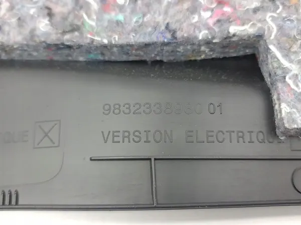 OEM 9825205580 Keskustunneliosat Peugeot 2008:lle image 8
