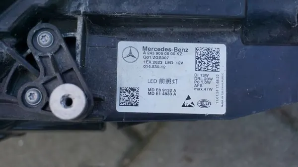 RECHTER KOPLAMP MERCEDES EQB EQA W243 FULL LED A2439069000 image 5