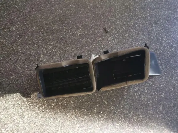 OEM 9112151 Entrada de ar consola BMW 7 2.99L Diesel image 3