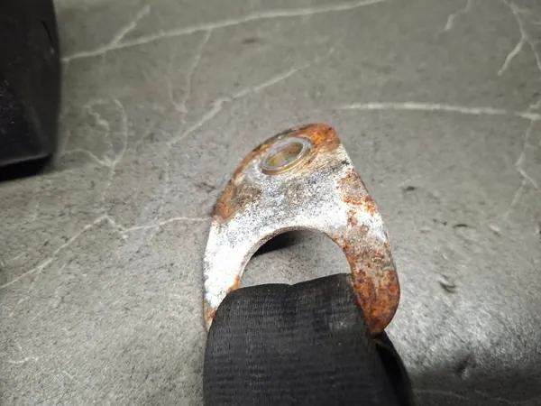 Turvavyö oikea taka OEM 1238601785 Mercedes W116 image 4