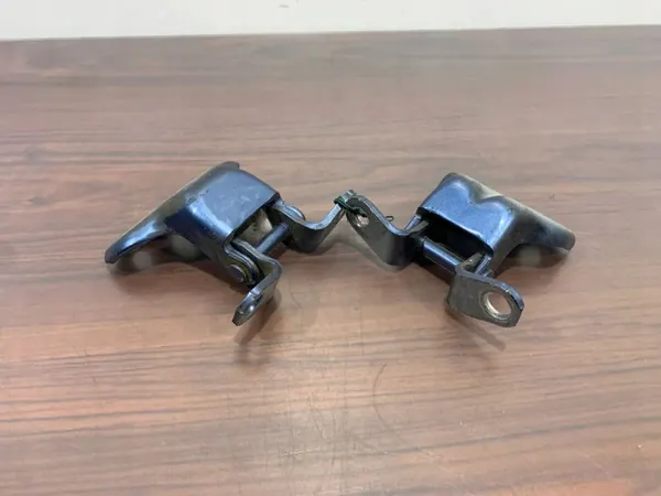 Subaru Forester etuovien saranoja OEM FBZ27976 image 5
