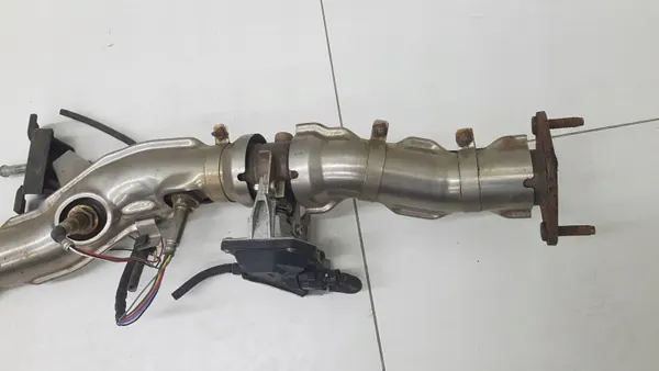 Downpipe com borboleta OEM 50885503 para Renault Clio 4 RS Trophy image 4