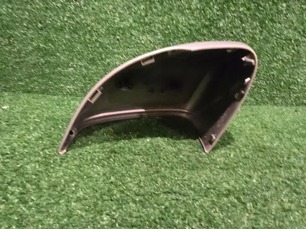 Volvo XC40 Rechter spiegelkap OEM 31442814 image 4