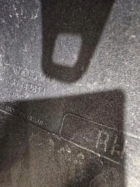 Volvo XC40 Rechter spiegelkap OEM 31442814 image 7