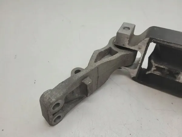 Moottorin kiinnitys 2.0 D Volvo V40 II image 5