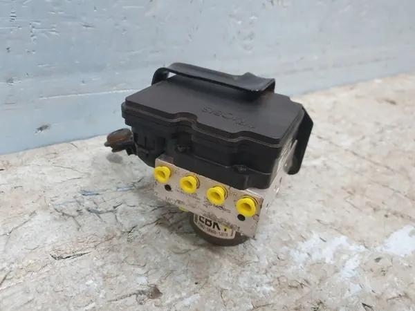 Pompe ABS OEM 1J589-20900 pour Hyundai i20 (Occasion) image 3