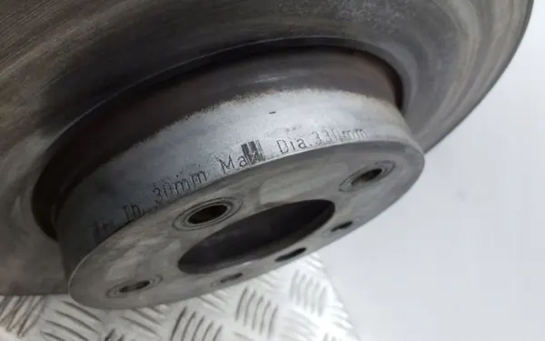 Disco de freio dianteiro Volkswagen Touareg II 2012 7L6615302N image 5