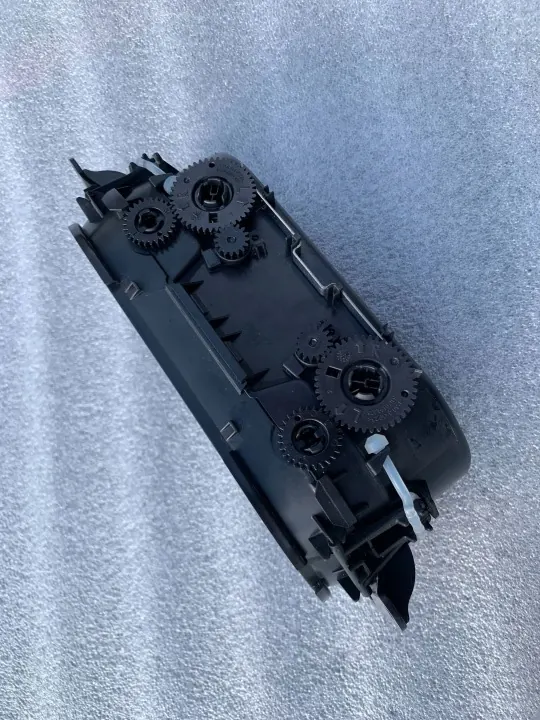 Porta-copos Audi A3 8Y OEM 8Y0862533A - Usado image 4