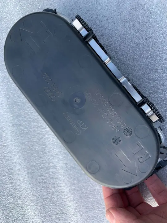 Porta-copos Audi A3 8Y OEM 8Y0862533A - Usado image 6