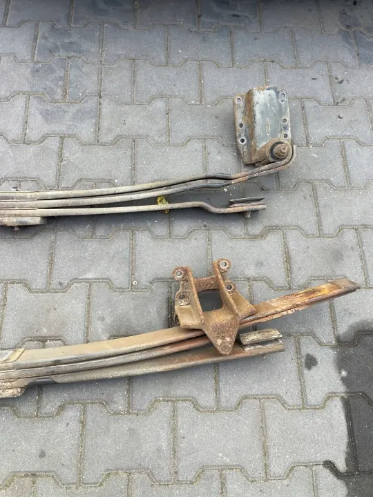 Bakre Bladfjäder för Nissan Atleon 1999-2012 image 3