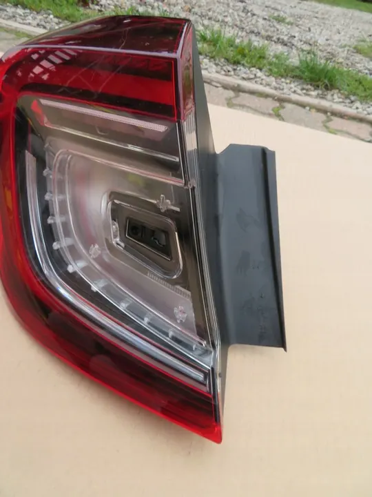 Luz Trasera Izquierda Renault Captur II 19- OEM 265555698R image 4