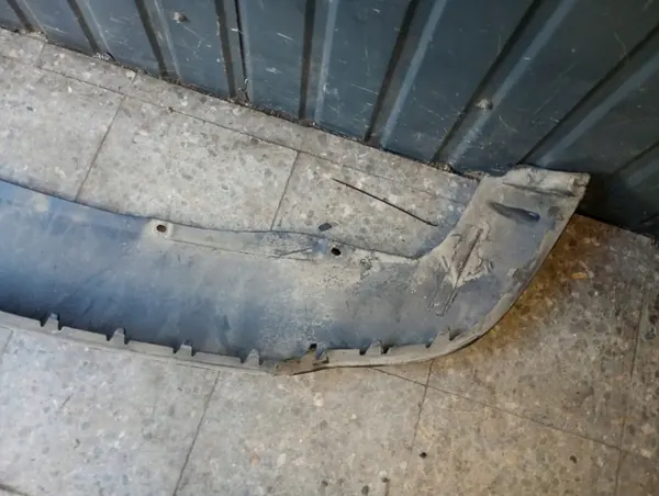Bakre stötfångarspoiler VW TOURAN 1T 10-15 OEM 1T0807521H image 7