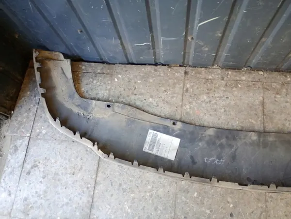 Bakre stötfångarspoiler VW TOURAN 1T 10-15 OEM 1T0807521H image 9