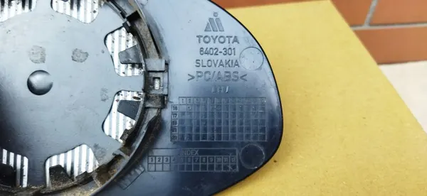 Insert de miroir Toyota OE 6402-301 Gauche Usagé image 3