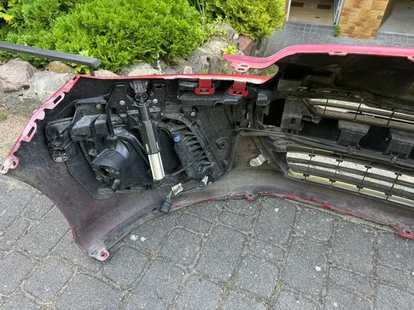 Paraurti anteriore Peugeot 308 2011 OEM -87225 image 7