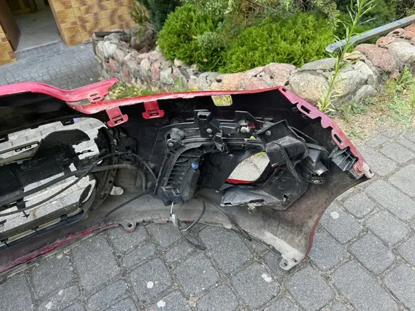 Paraurti anteriore Peugeot 308 2011 OEM -87225 image 9