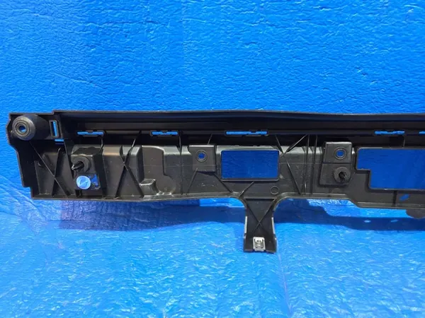 Deslizamento de para-choque traseiro Renault Kangoo III image 5