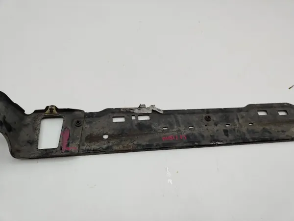 Peugeot 308 T9 Kylarfäste OEM 980330268000 image 3