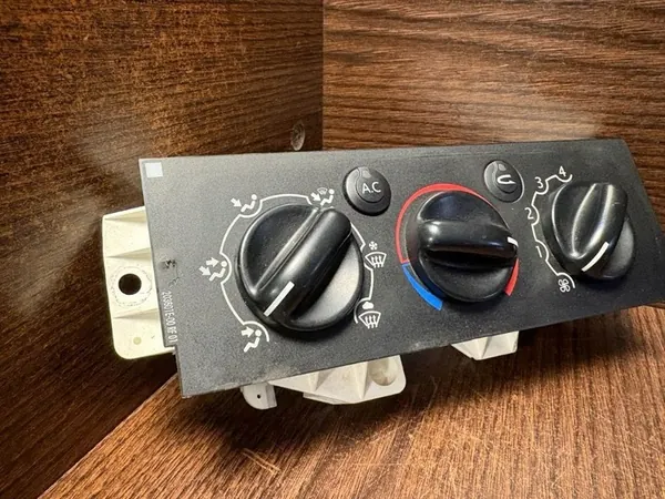 Ilmastointipaneeli Master II N2385001 image 2