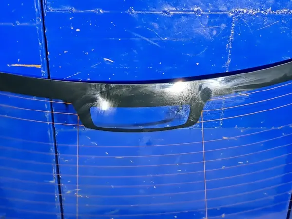 Vitre arrière OEM E143R001057 pour Volvo S60 II image 3