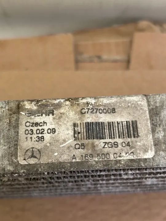 Arrefecedor de óleo caixa Mercedes-Benz A1695000400 image 3
