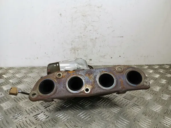 Colector de escape OEM FOB12616 para Nissan Juke image 2